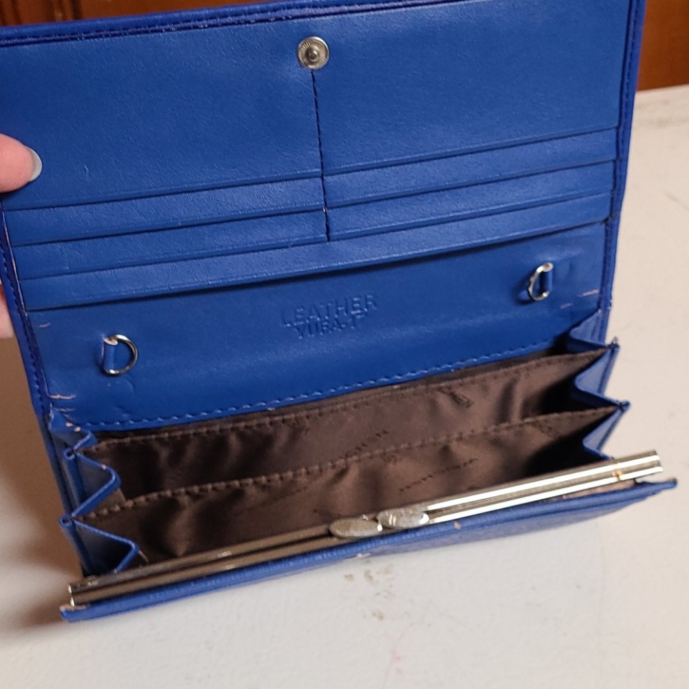 Blue wallet - Picture 2 of 4
